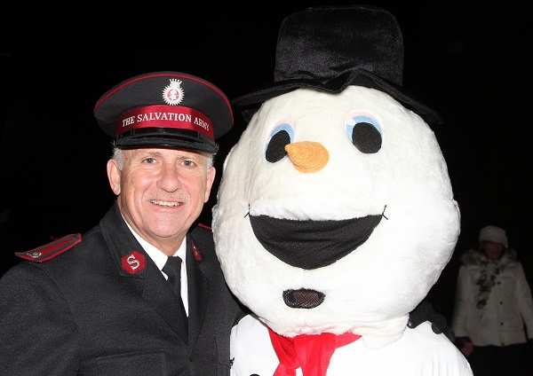 The Salvation Army's Major Brian Bishop meets Frosty.