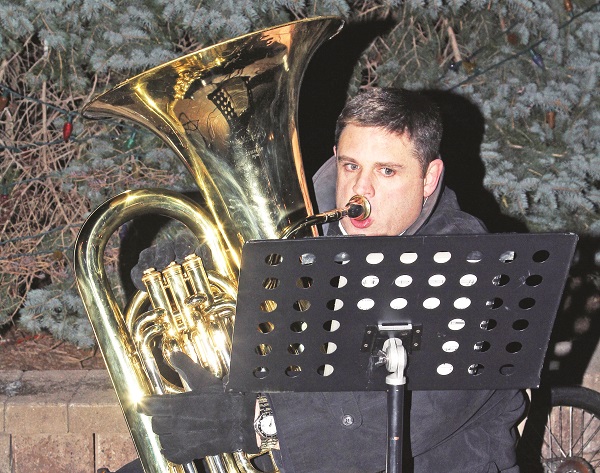 The Salvation Army Brass Band provided live music.
